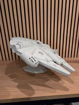 Figurine Faucon Millenium - Star Wars Star Wars imprimée en 3D (vue 3) — Le Repaire du Phénix